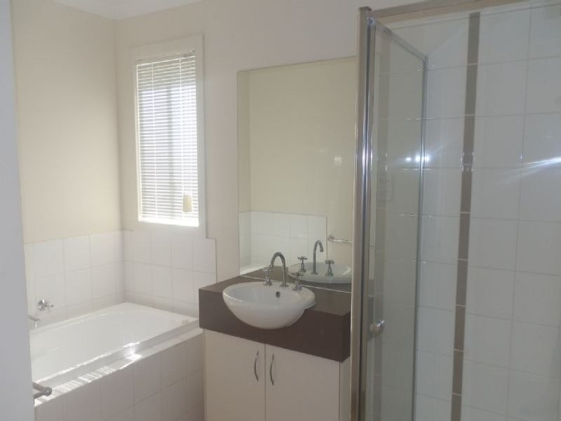 5 Savoy Nook, Shepparton VIC 3630