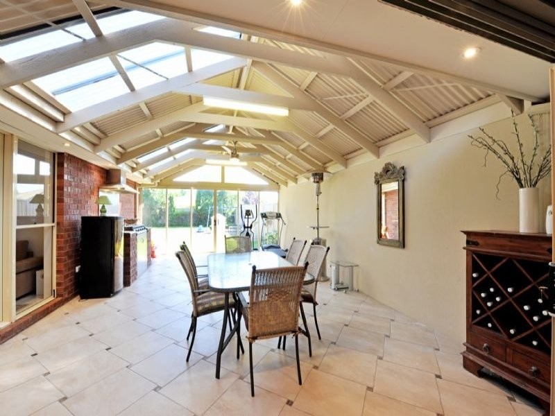 66 Kialla Lakes Drive, Kialla VIC 3631