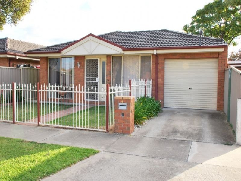 8 Fair Street, Shepparton VIC 3630