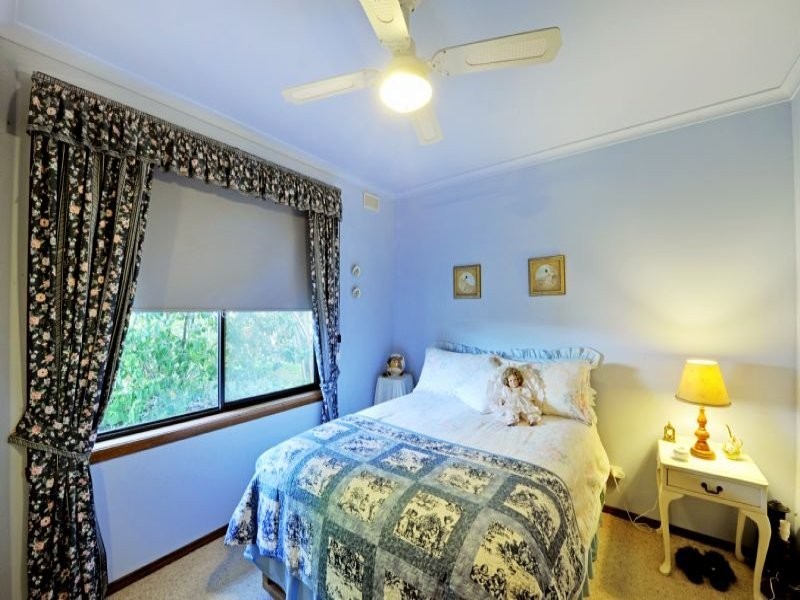 8-10 Buckworth Street, Kialla VIC 3631