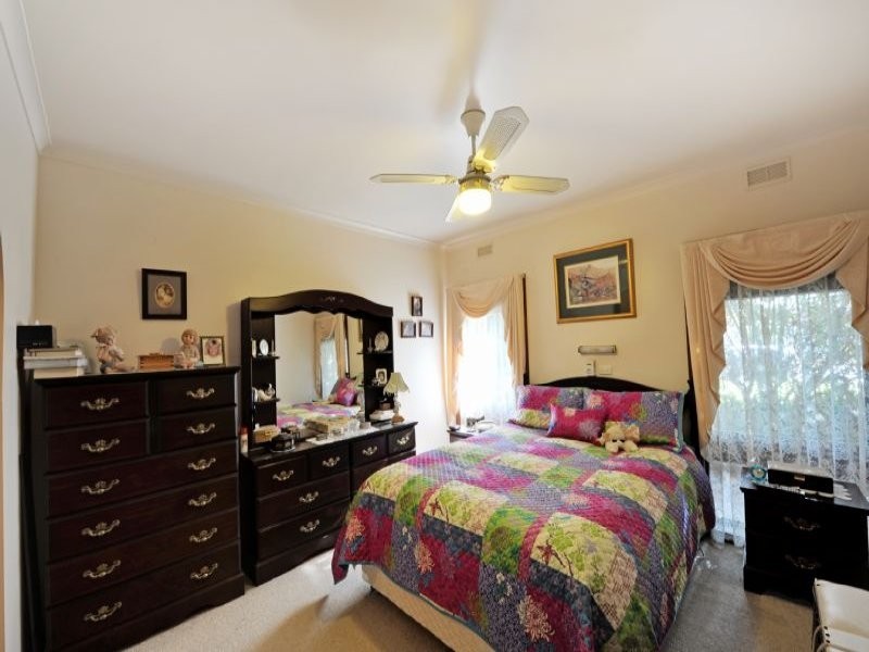 8-10 Buckworth Street, Kialla VIC 3631