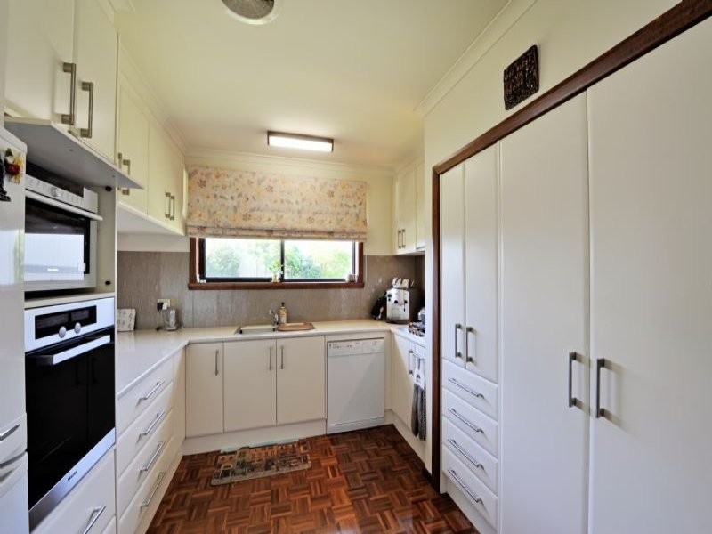 8-10 Buckworth Street, Kialla VIC 3631