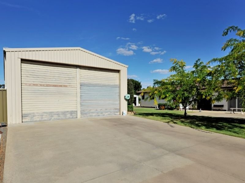 8-10 Buckworth Street, Kialla VIC 3631