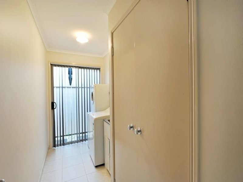 18 Taig Avenue, Kialla VIC 3631