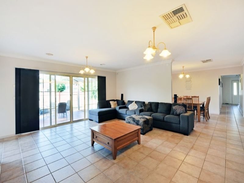 6 Mokoan Avenue, Kialla VIC 3631