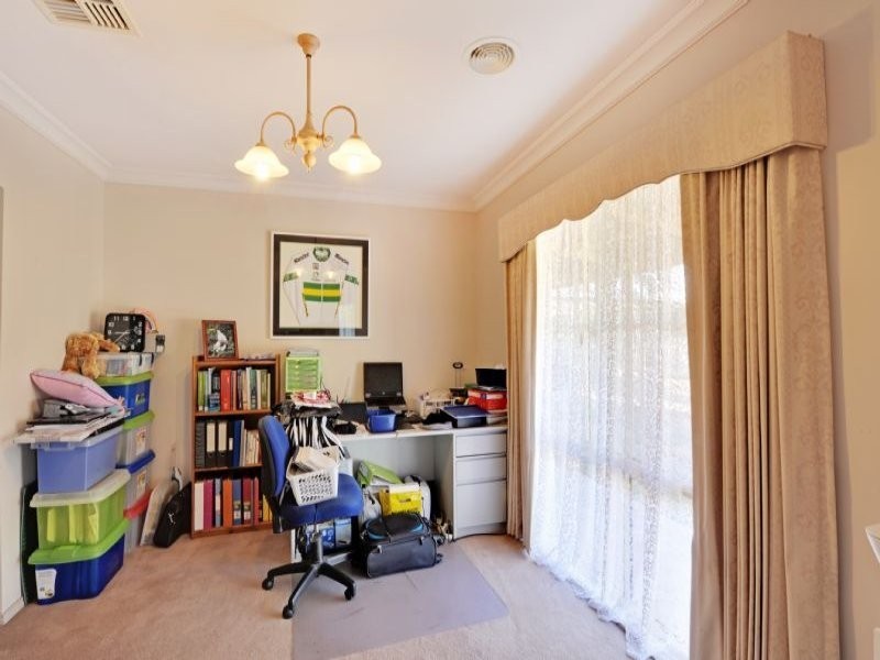 6 Mokoan Avenue, Kialla VIC 3631