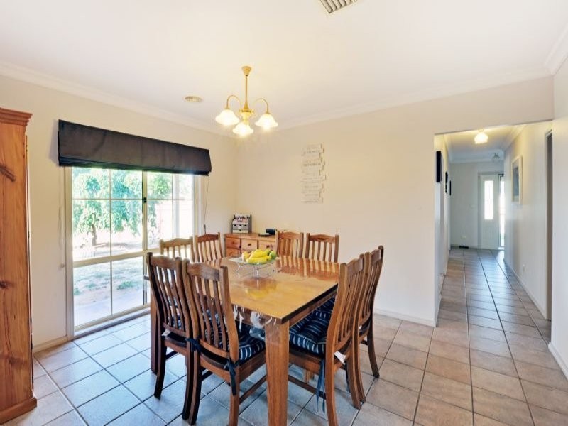 6 Mokoan Avenue, Kialla VIC 3631