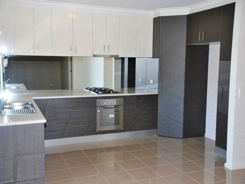 2/17 Dunkirk Avenue, Shepparton VIC 3630