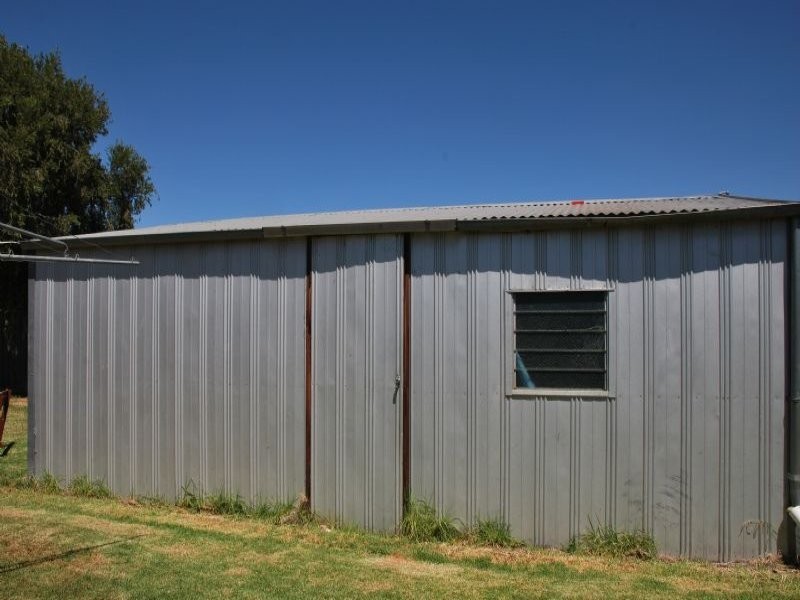 6 Dear Court, Shepparton VIC 3630