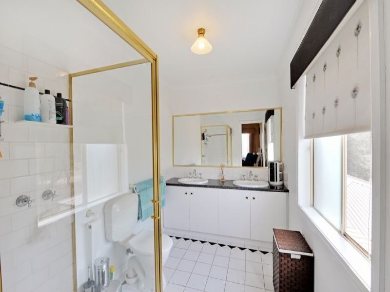 6 Woodburn Place, Shepparton VIC 3630