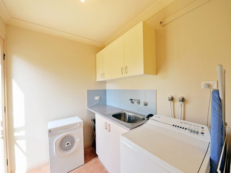 6 Woodburn Place, Shepparton VIC 3630