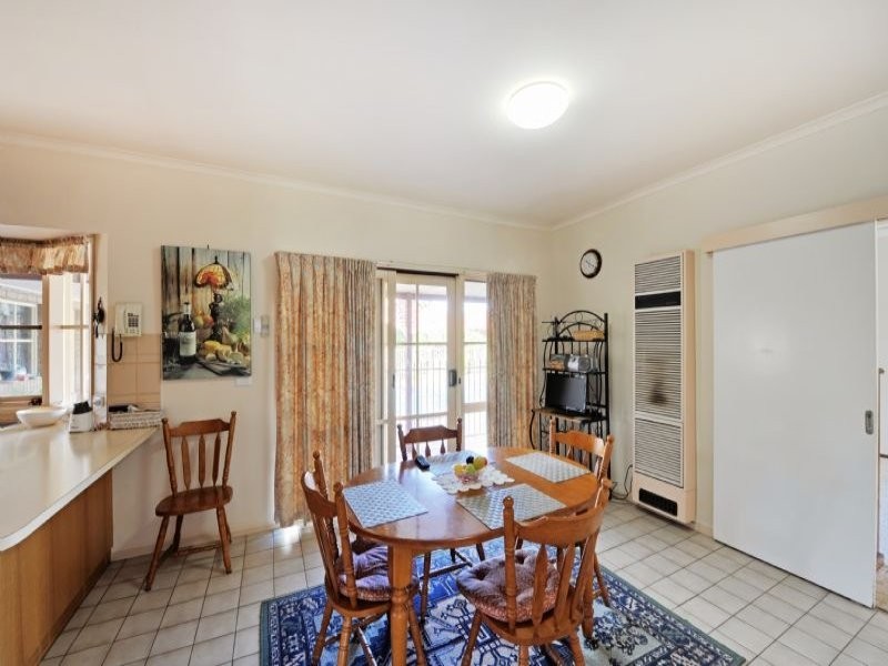 8 Gordon Drive, Kialla VIC 3631