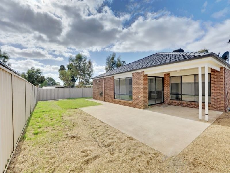 2 Yellowgum Drive, Kialla VIC 3631