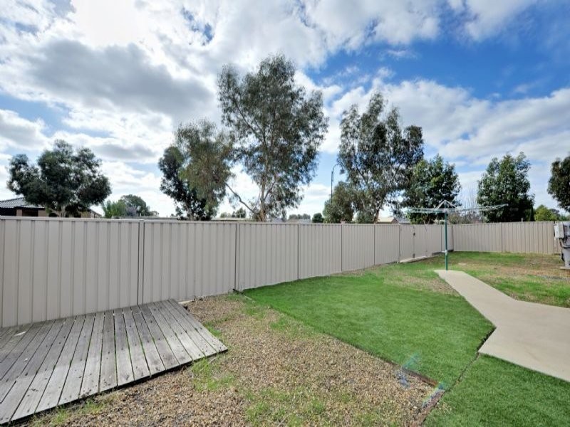 2 Yellowgum Drive, Kialla VIC 3631