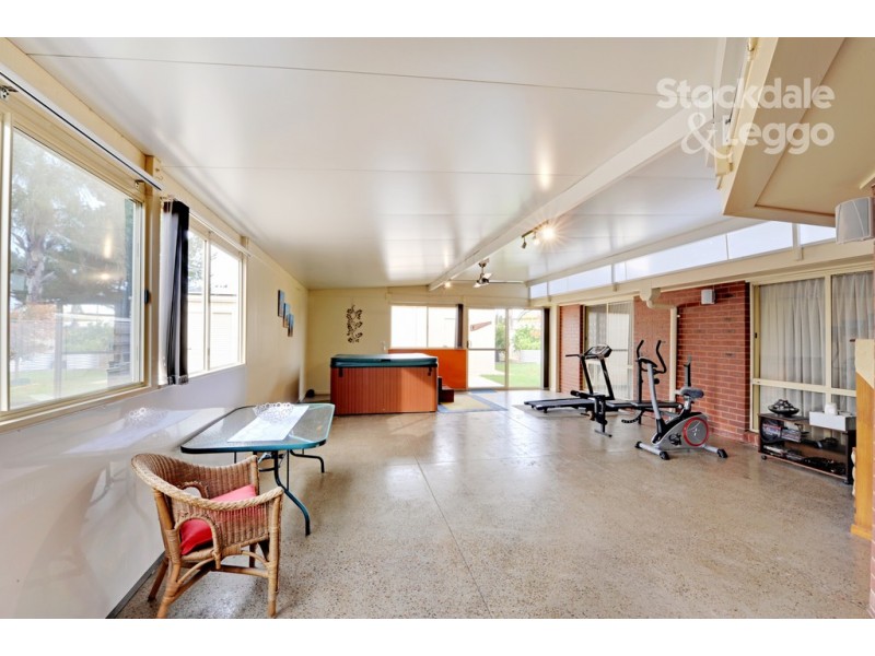 6 Holstein Court, Shepparton VIC 3630