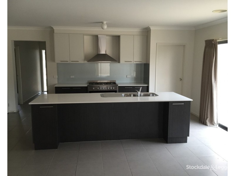 17 Hummingbird Place, Shepparton VIC 3630