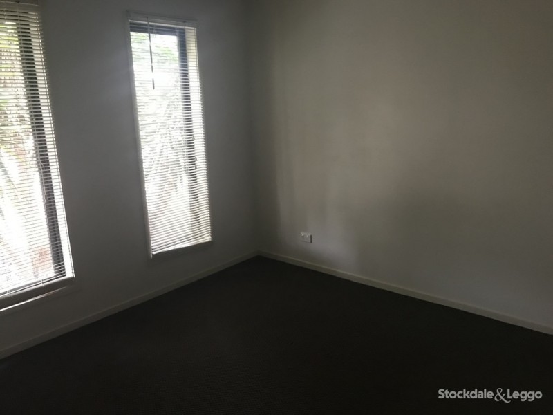 33 Taig Avenue, Kialla VIC 3631