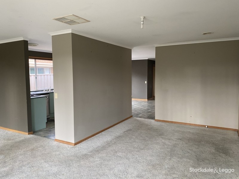 72 Kialla Lakes Drive, Kialla VIC 3631