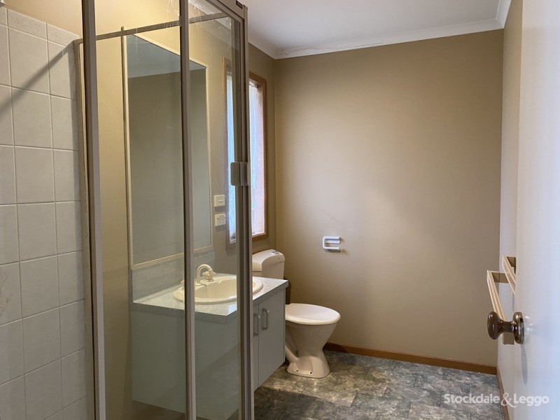 72 Kialla Lakes Drive, Kialla VIC 3631