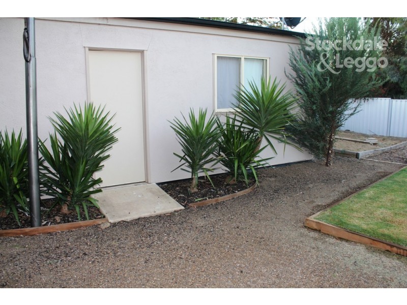 38 Vickers Street, Kialla VIC 3631