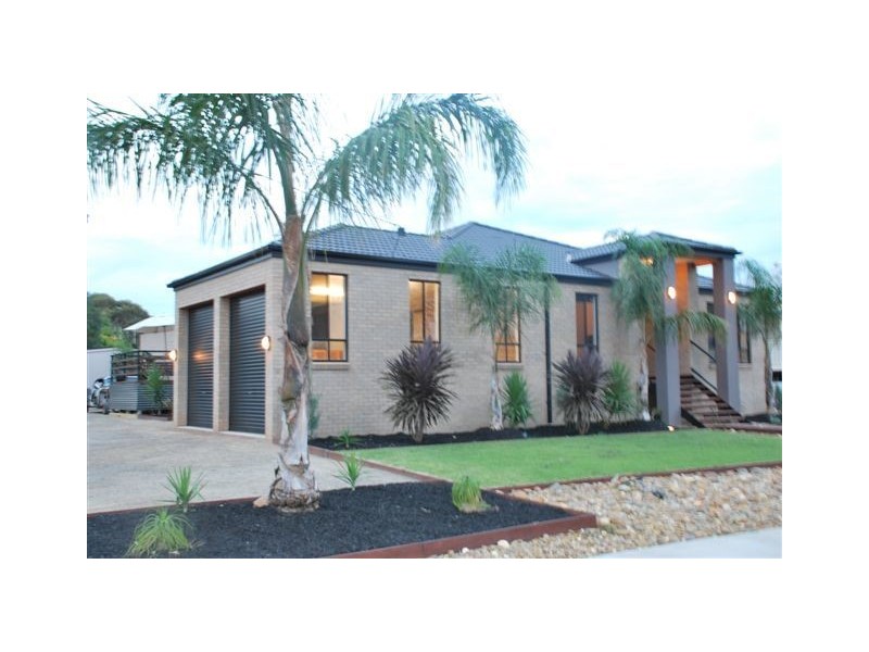 38 Vickers Street, Kialla VIC 3631