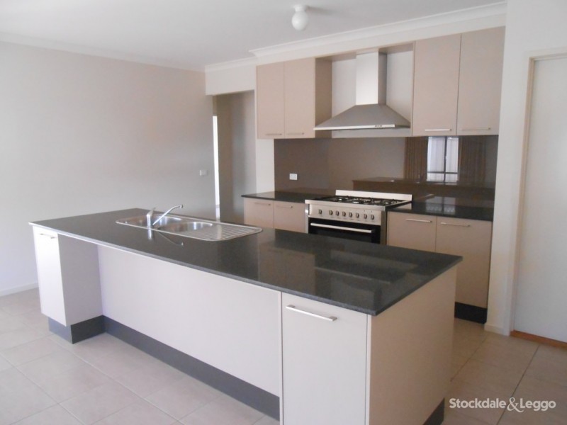 15 Hummingbird Place, Shepparton VIC 3630