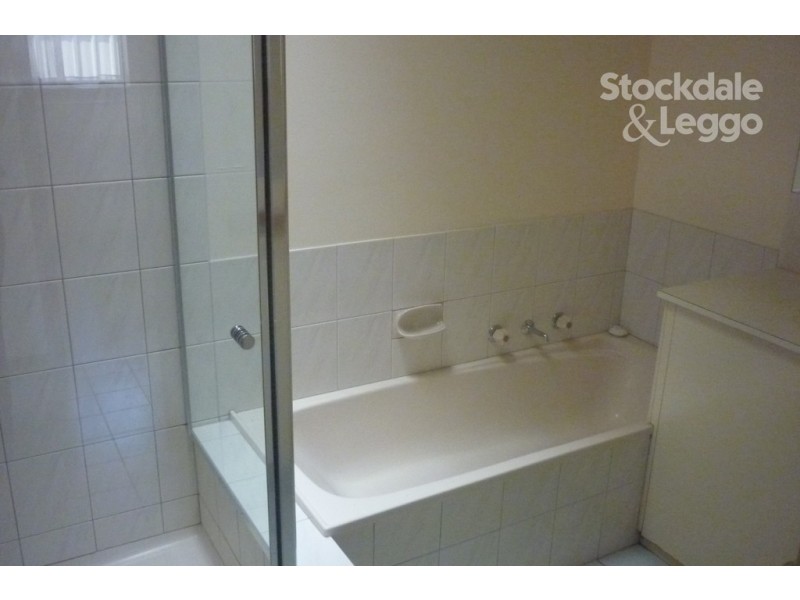 2 / 21 Barker Avenue, Shepparton VIC 3630