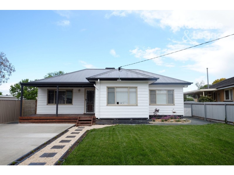 33 MacKellar Crescent, Mooroopna VIC 3629