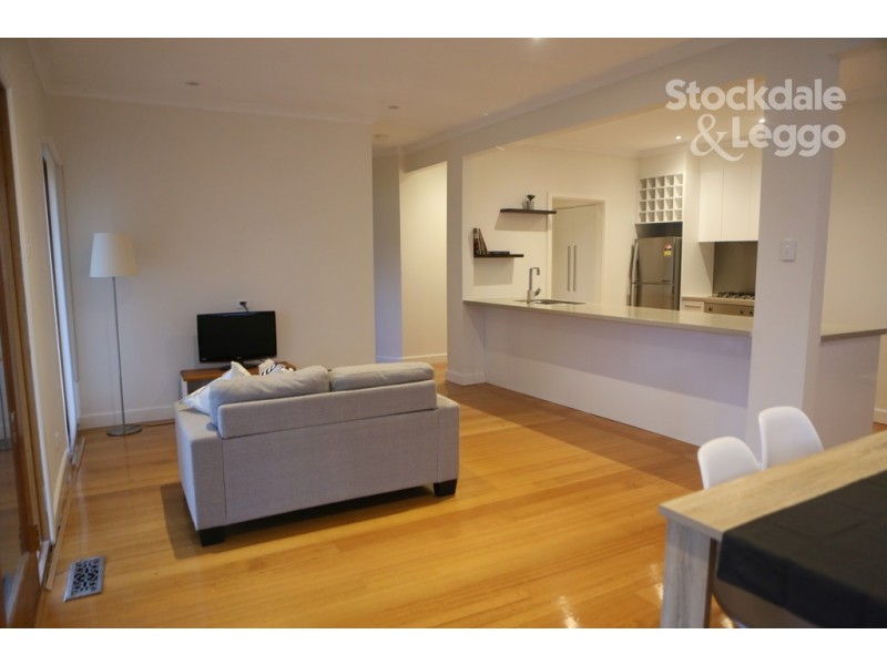 33 MacKellar Crescent, Mooroopna VIC 3629