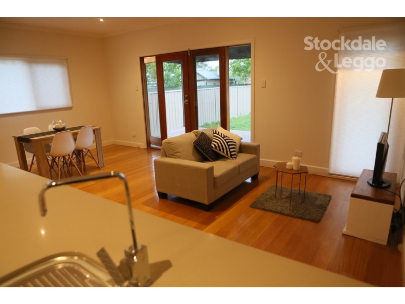 33 MacKellar Crescent, Mooroopna VIC 3629