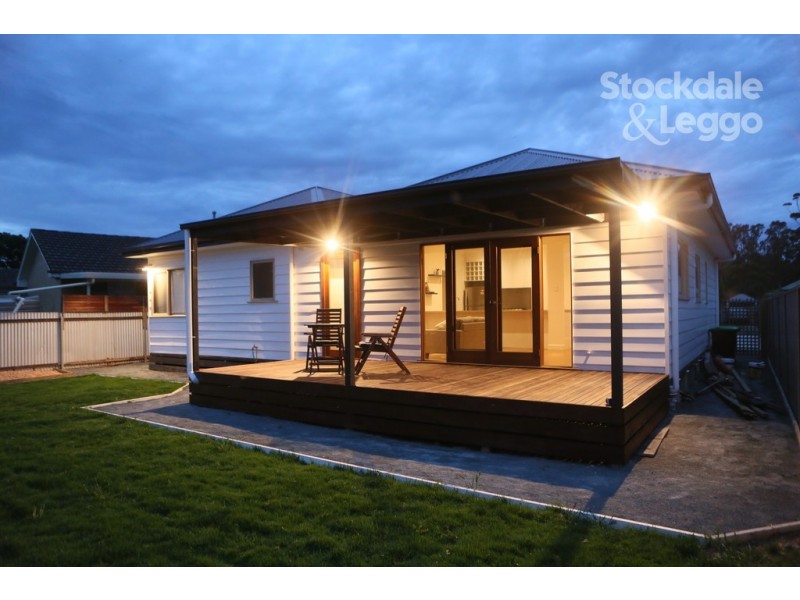 33 MacKellar Crescent, Mooroopna VIC 3629