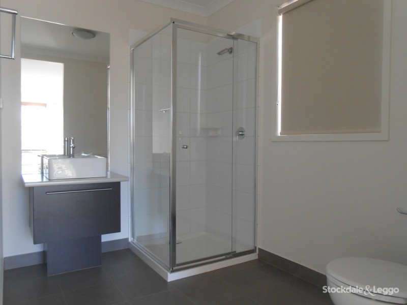 9 Teatree Place, Kialla VIC 3631