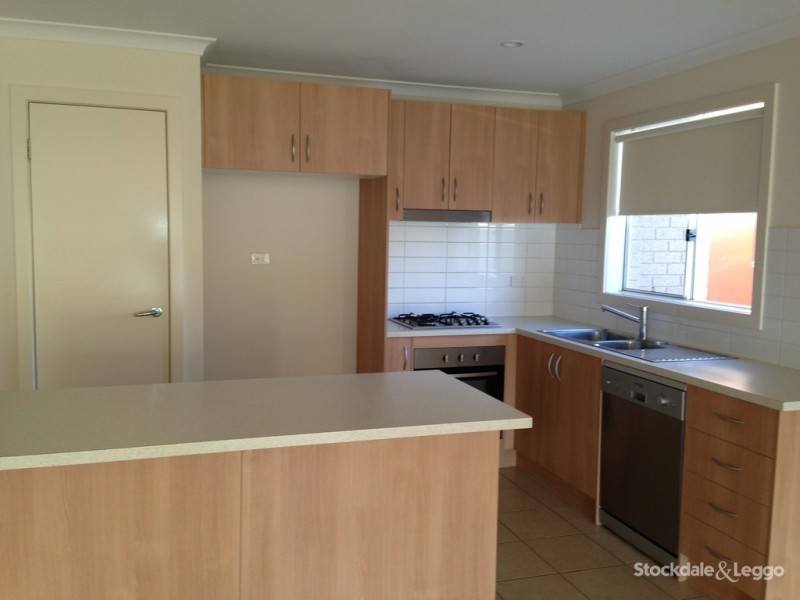 8 Kosciuszko Crescent, Shepparton VIC 3630
