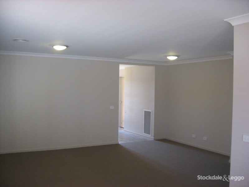 12 Emperor Road, Kialla VIC 3631