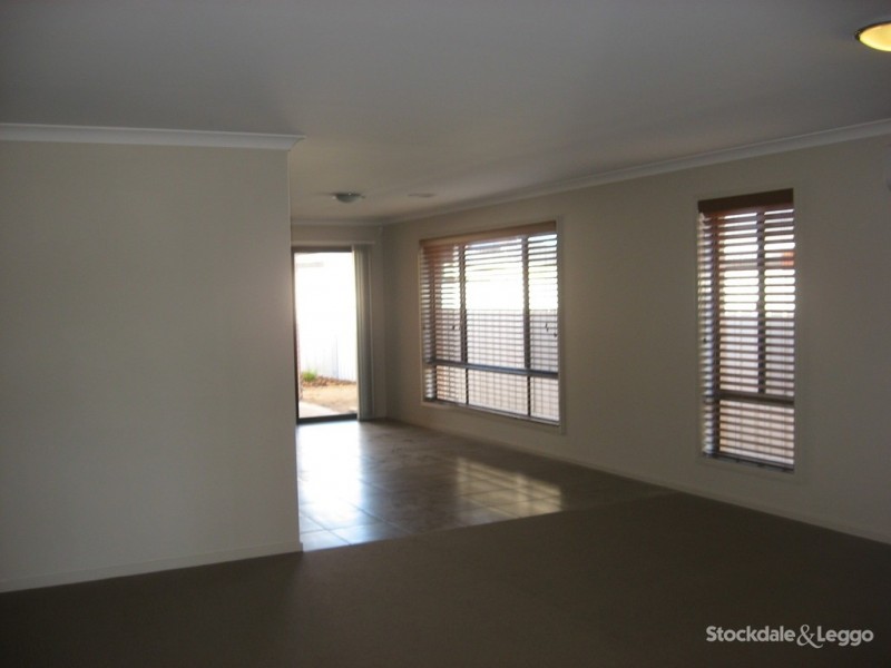 12 Emperor Road, Kialla VIC 3631