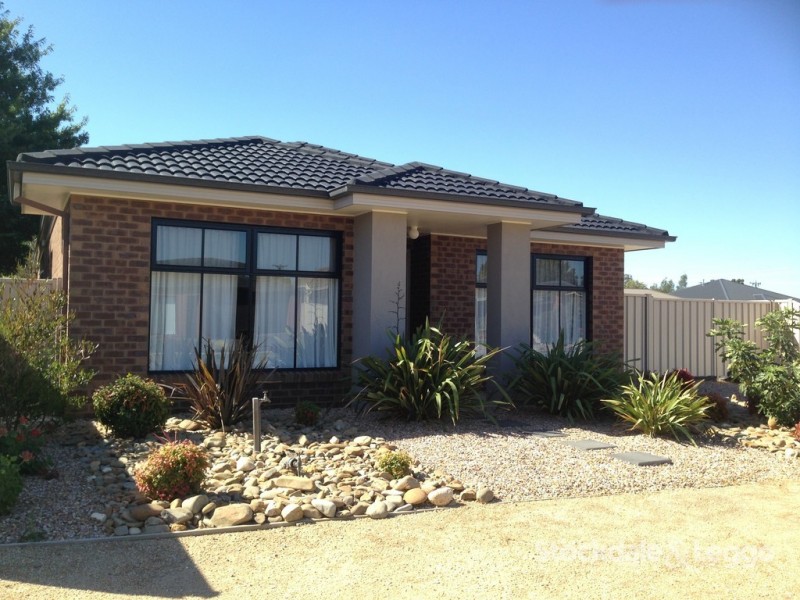 1 Hummingbird Place, Shepparton VIC 3630