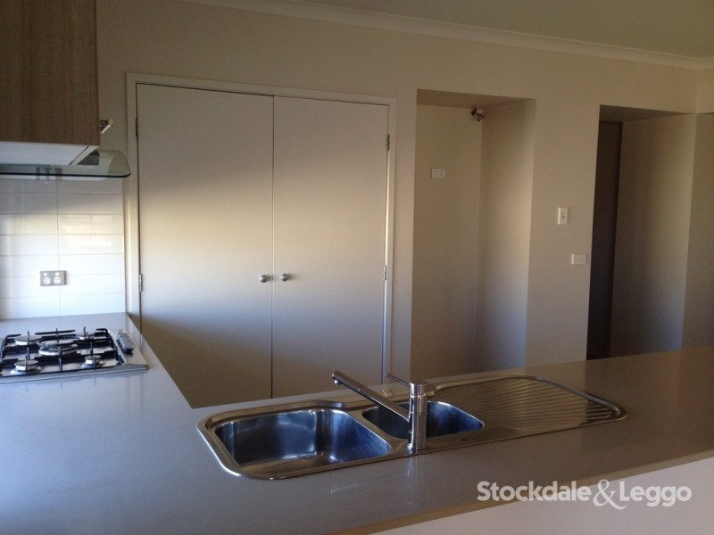 1 Hummingbird Place, Shepparton VIC 3630
