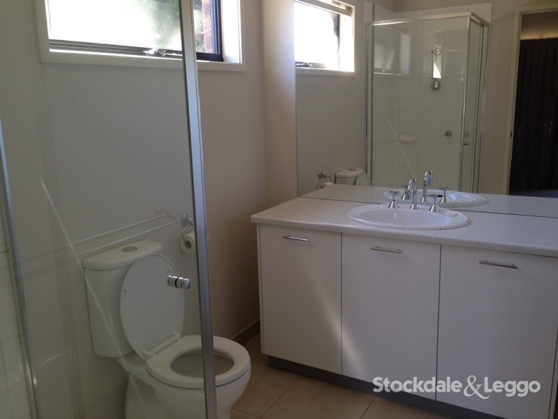 1 Hummingbird Place, Shepparton VIC 3630