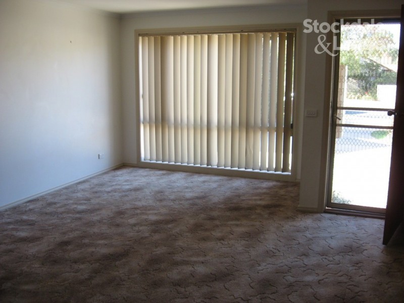 2 / 15 McKean Street, Mooroopna VIC 3629