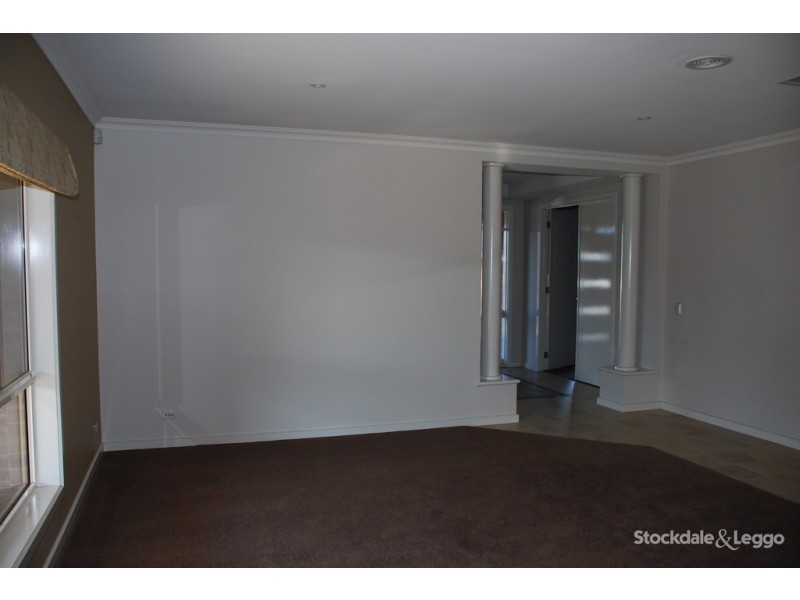 4 Rocklands Cres, Kialla VIC 3631