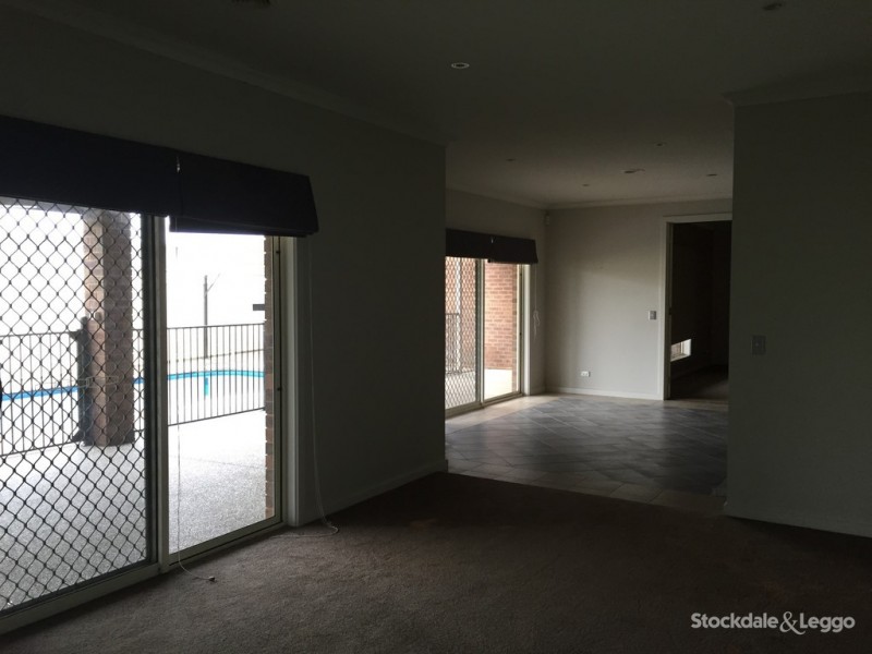 4 Rocklands Cres, Kialla VIC 3631