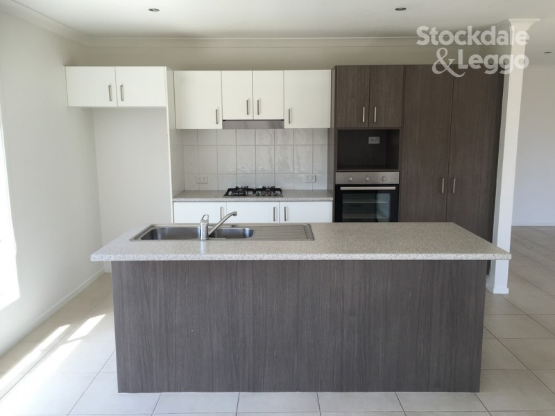 11 Mozart Avenue, Shepparton VIC 3630