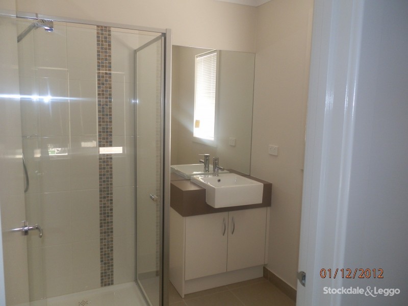 6 Noosa Crt, Shepparton VIC 3630