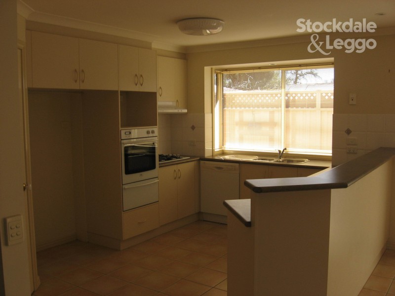 2 / 14 Barker Avenue, Shepparton VIC 3630