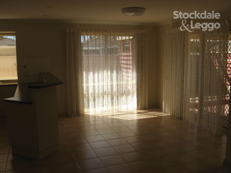 2 / 14 Barker Avenue, Shepparton VIC 3630