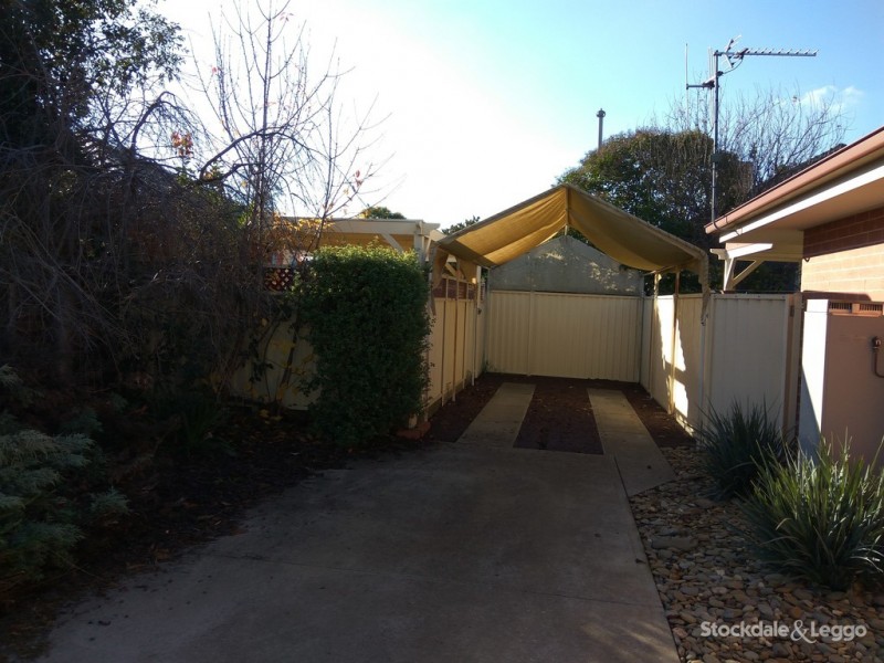 2 / 14 Barker Avenue, Shepparton VIC 3630