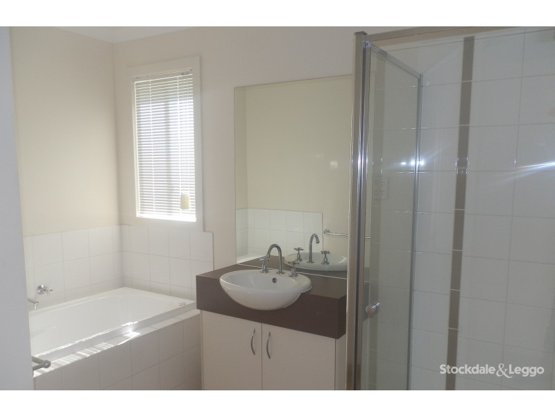 5 Savoy Nook, Shepparton VIC 3630