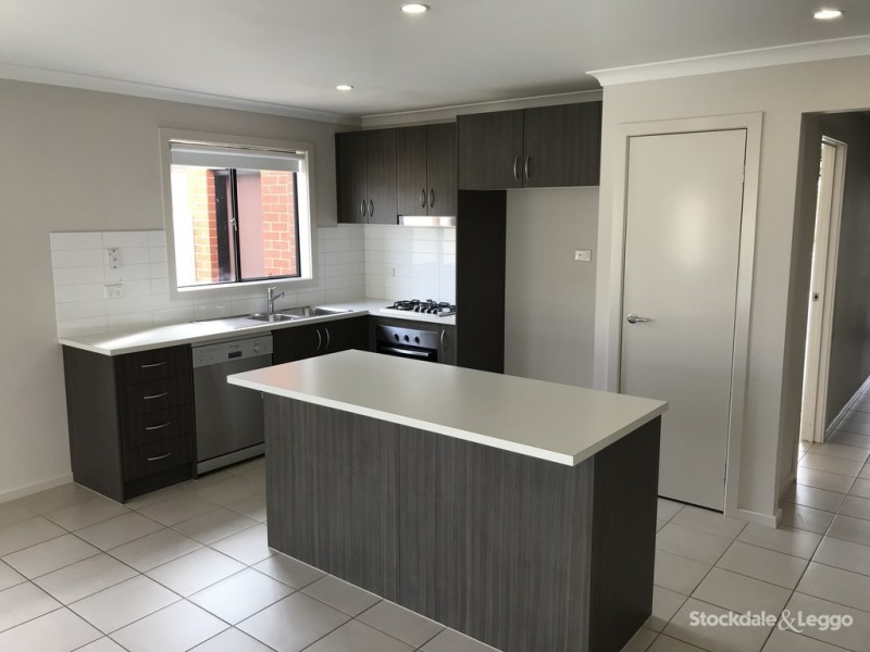 33 Grampians Parade, Shepparton VIC 3630