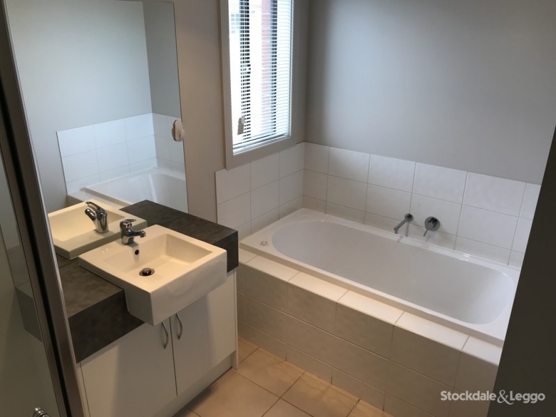 33 Grampians Parade, Shepparton VIC 3630