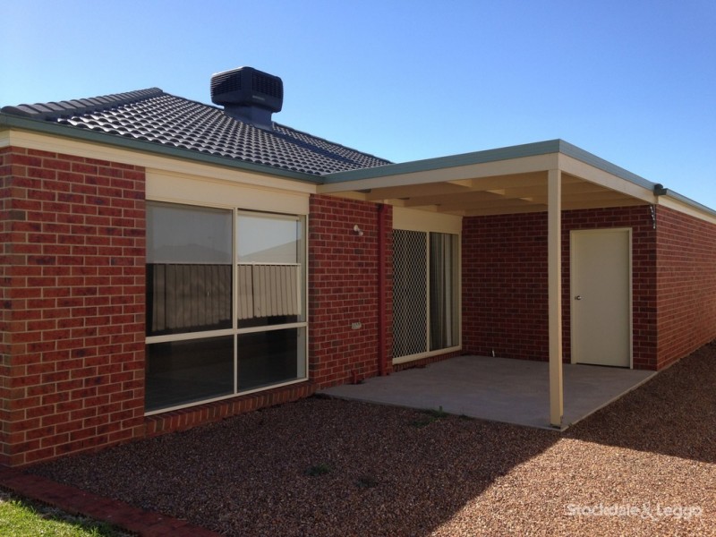 27 Melrose Circuit, Shepparton VIC 3630